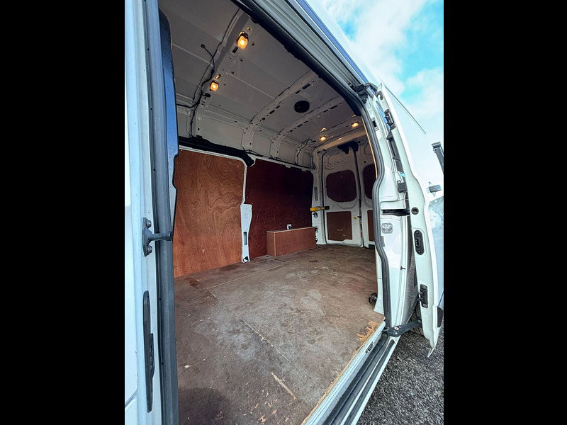 Ford Transit Custom 2.0 300 EcoBlue Leader Panel Van 5dr Diesel Manual L2 H2 Euro 6 (s/s) (130 ps)