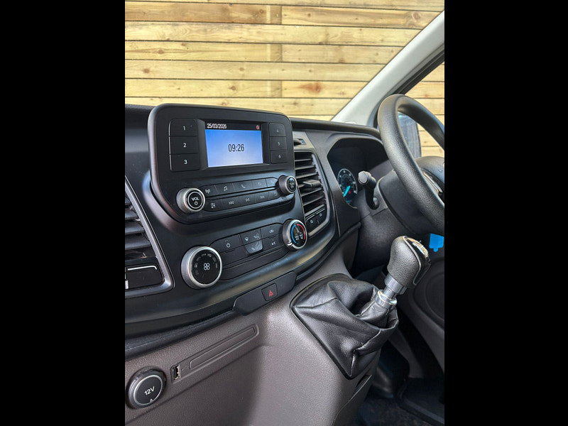 Ford Transit Custom 2.0 300 EcoBlue Leader Panel Van 5dr Diesel Manual L2 H2 Euro 6 (s/s) (130 ps)