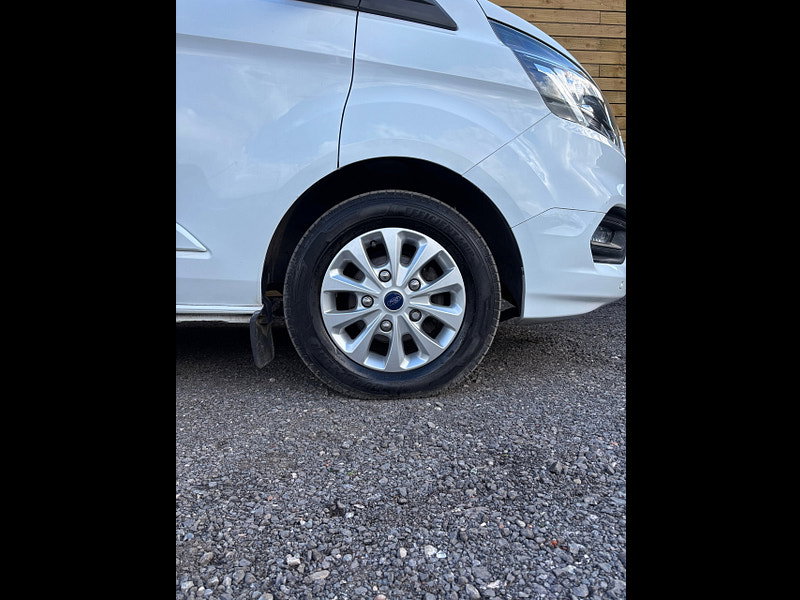 Ford Transit Custom 2.0 300 EcoBlue Limited Crew Van Double Cab 5dr Diesel Manual L1 H1 Euro 6 (s/s) (130 ps)