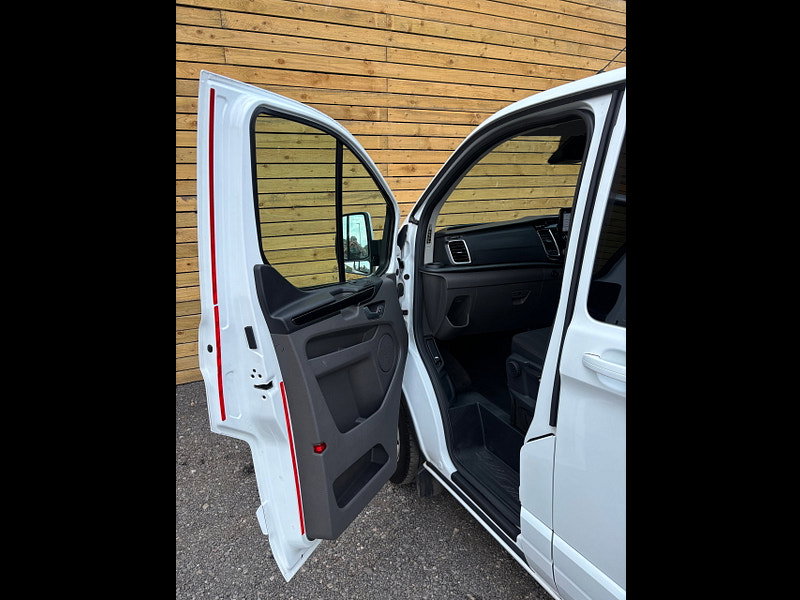 Ford Transit Custom 2.0 300 EcoBlue Limited Crew Van Double Cab 5dr Diesel Manual L2 H1 Euro 6 (s/s) (130 ps)