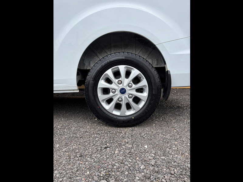 Ford Transit Custom 2.0 300 EcoBlue Limited Crew Van Double Cab 5dr Diesel Manual L2 H1 Euro 6 (s/s) (130 ps)