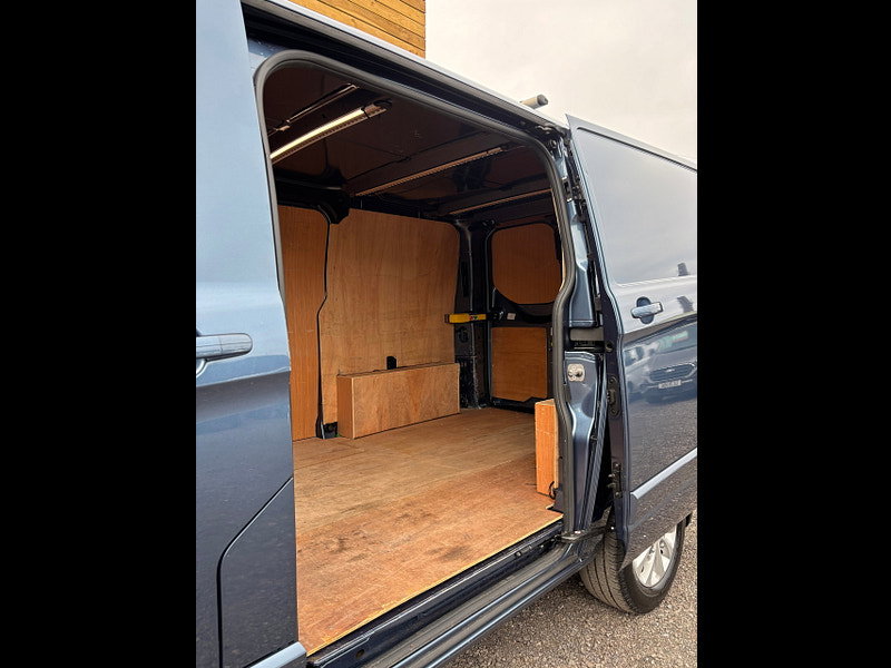 Ford Transit Custom 2.0 300 EcoBlue Limited Panel Van 5dr Diesel Manual L1 H1 Euro 6 (s/s) (130 ps)