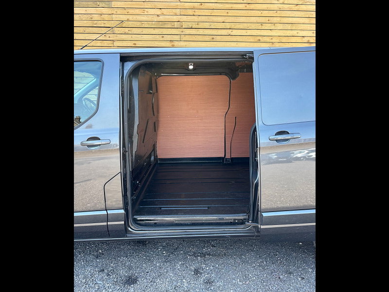 Ford Transit Custom 2.0 300 EcoBlue Limited Panel Van 5dr Diesel Manual L2 H1 Euro 6 (s/s) (130 ps)