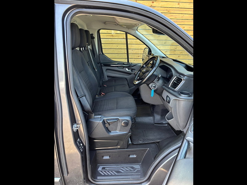 Ford Transit Custom 2.0 300 EcoBlue Limited Panel Van 5dr Diesel Manual L2 H1 Euro 6 (s/s) (130 ps)