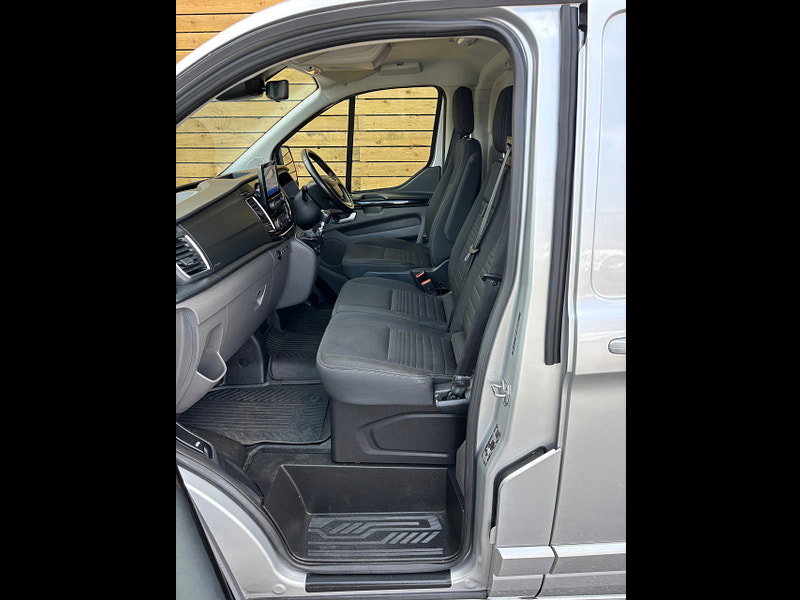 Ford Transit Custom 2.0 300 EcoBlue Limited Panel Van 5dr Diesel Manual L2 H1 Euro 6 (s/s) (130 ps)