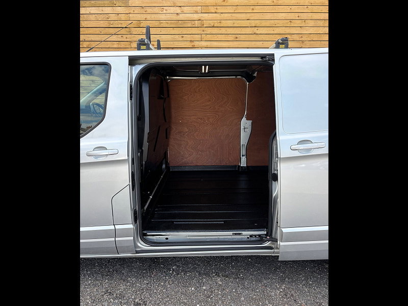 Ford Transit Custom 2.0 300 EcoBlue Limited Panel Van 5dr Diesel Manual L2 H1 Euro 6 (s/s) (130 ps)