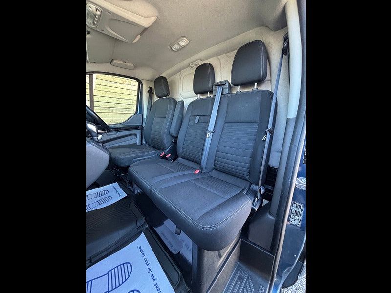 Ford Transit Custom 2.0 300 EcoBlue Limited Panel Van 5dr Diesel Auto L1 H1 Euro 6 (s/s) (130 ps)