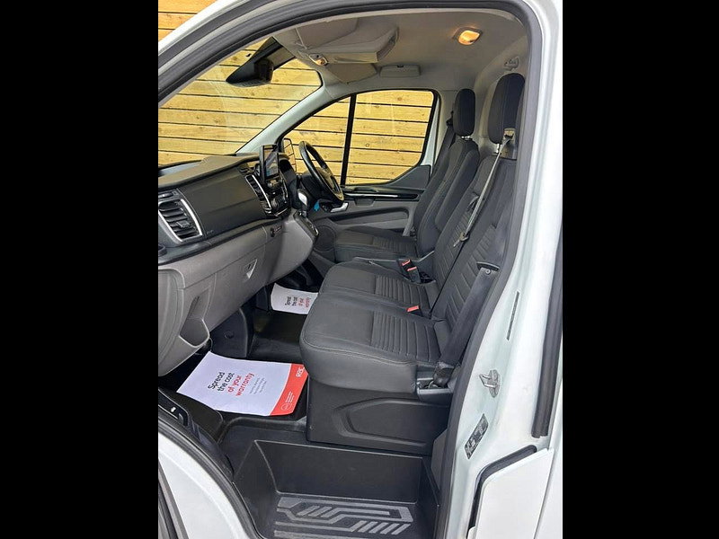 Ford Transit Custom 2.0 300 EcoBlue Limited Panel Van 5dr Diesel Auto L1 H1 Euro 6 (s/s) (130 ps)