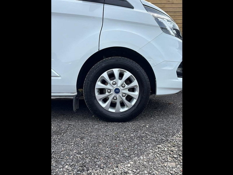 Ford Transit Custom 2.0 300 EcoBlue Limited Panel Van 5dr Diesel Auto L1 H1 Euro 6 (s/s) (130 ps)