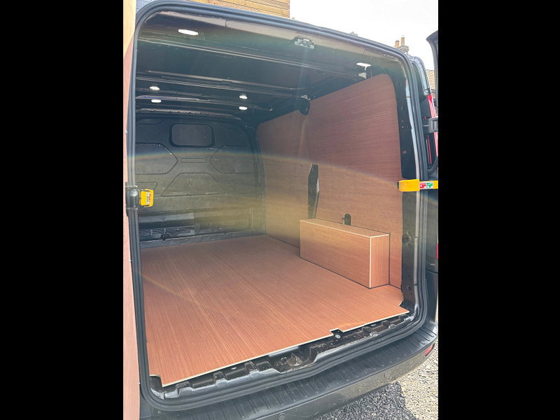 Ford Transit Custom 2.0 300 EcoBlue Limited Panel Van 5dr Diesel Auto L1 H1 Euro 6 (s/s) (170 ps)
