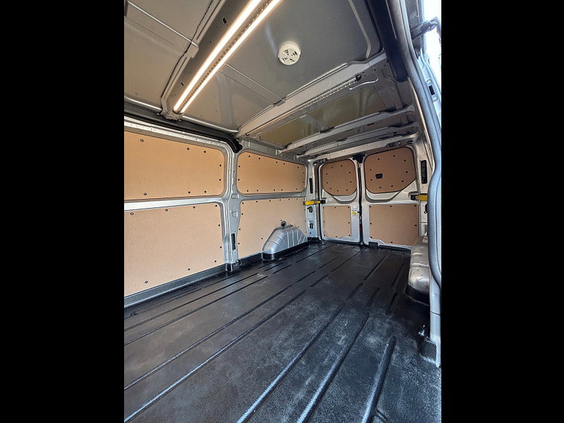 Ford Transit Custom 2.0 320 EcoBlue Limited Panel Van 5dr Diesel Manual L2 H1 Euro 6 (s/s) (130 ps)