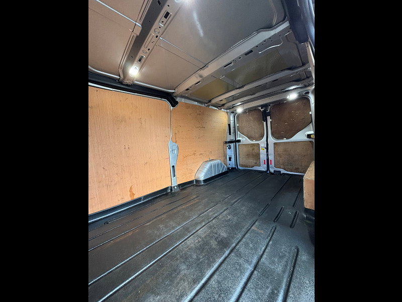 Ford Transit Custom 2.0 340 EcoBlue Limited Panel Van 5dr Diesel Manual L2 H1 Euro 6 (s/s) (170 ps)