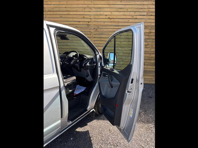 Ford Transit Custom 2.0 TDCi 270 Limited Panel Van 5dr Diesel Manual L1 H1 (157 g/km, 128 bhp)