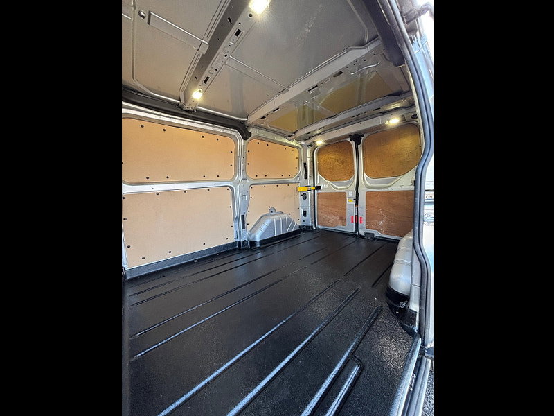 Ford Transit Custom 2.0 TDCi 270 Limited Panel Van 5dr Diesel Manual L1 H1 (157 g/km, 128 bhp)