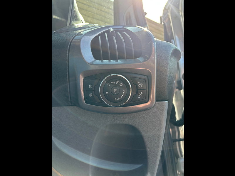 Ford Transit Custom 2.0 TDCi 270 Limited Panel Van 5dr Diesel Manual L1 H1 (157 g/km, 128 bhp)