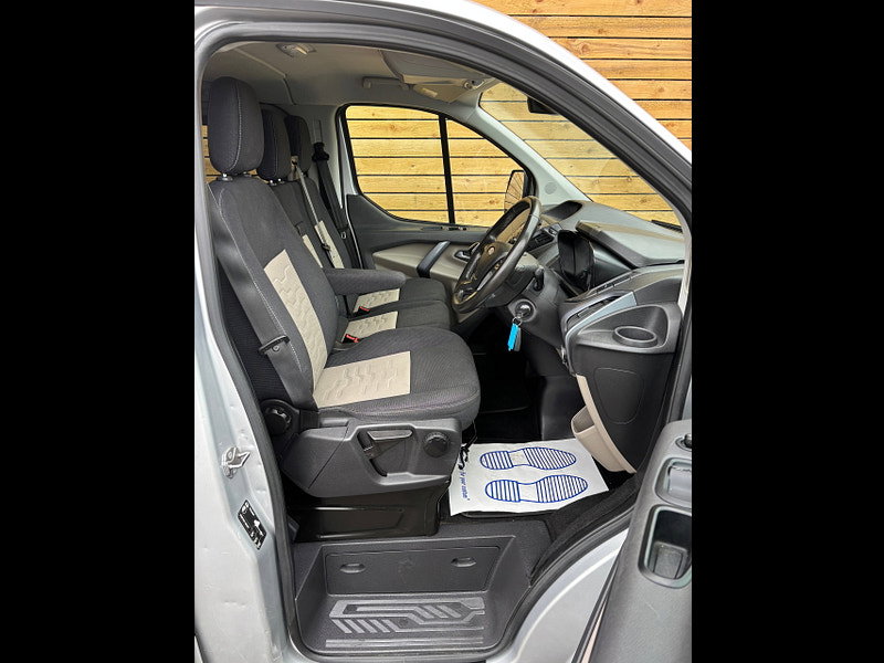 Ford Transit Custom 2.0 TDCi 290 Limited Crew Van 6dr Diesel Manual L2 H2 (170 g/km, 128 bhp)
