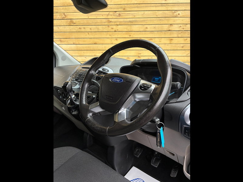 Ford Transit Custom 2.0 TDCi 290 Limited Crew Van 6dr Diesel Manual L2 H2 (170 g/km, 128 bhp)