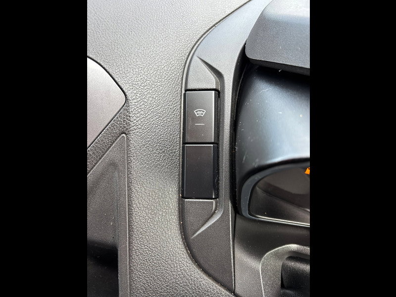 Ford Transit Custom 2.0 TDCi 290 Limited Panel Van 5dr Diesel Manual L2 H2 (157 g/km, 128 bhp)