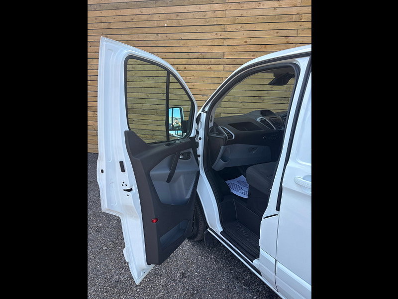Ford Transit Custom 2.0 TDCi 340 Trend Panel Van 5dr Diesel Manual L1 H1 (166 g/km, 128 bhp)