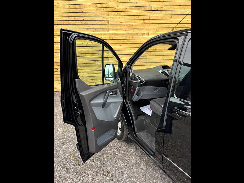 Ford Transit Custom 2.2 TDCi 270 Limited Panel Van 5dr Diesel Manual L1 H1 (186 g/km, 123 bhp)