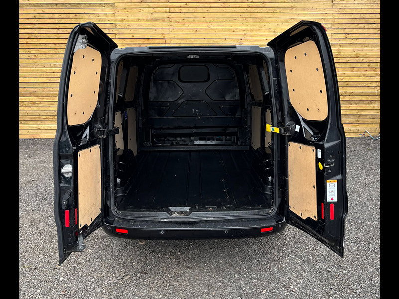 Ford Transit Custom 2.2 TDCi 270 Limited Panel Van 5dr Diesel Manual L1 H1 (186 g/km, 123 bhp)
