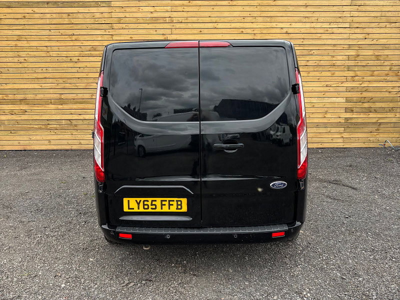 Ford Transit Custom 2.2 TDCi 270 Limited Panel Van 5dr Diesel Manual L1 H1 (186 g/km, 123 bhp)