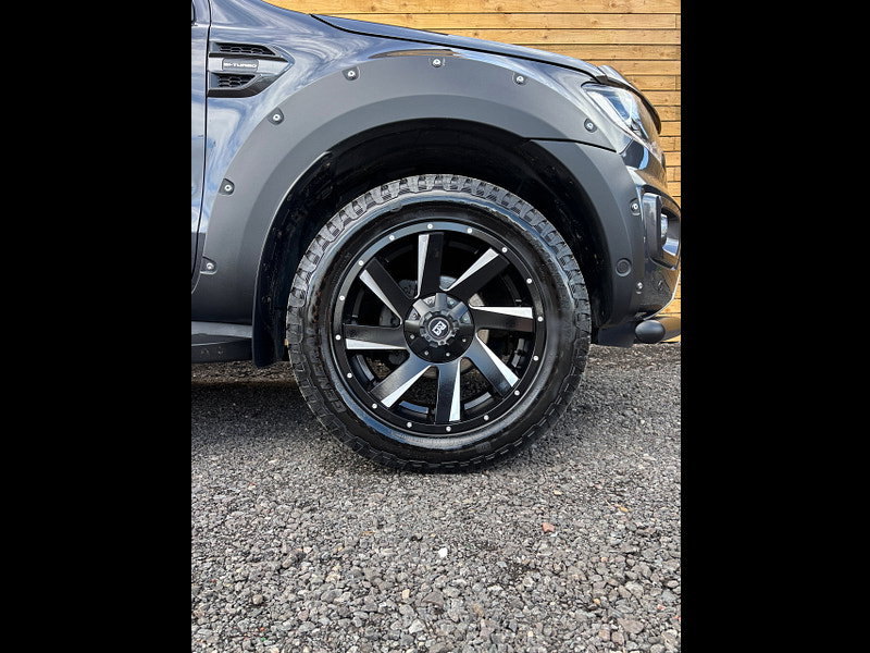 Ford Ranger 2.0 EcoBlue Wildtrak Pickup Double Cab 4dr Diesel Auto 4WD Euro 6 (s/s) (213 ps)