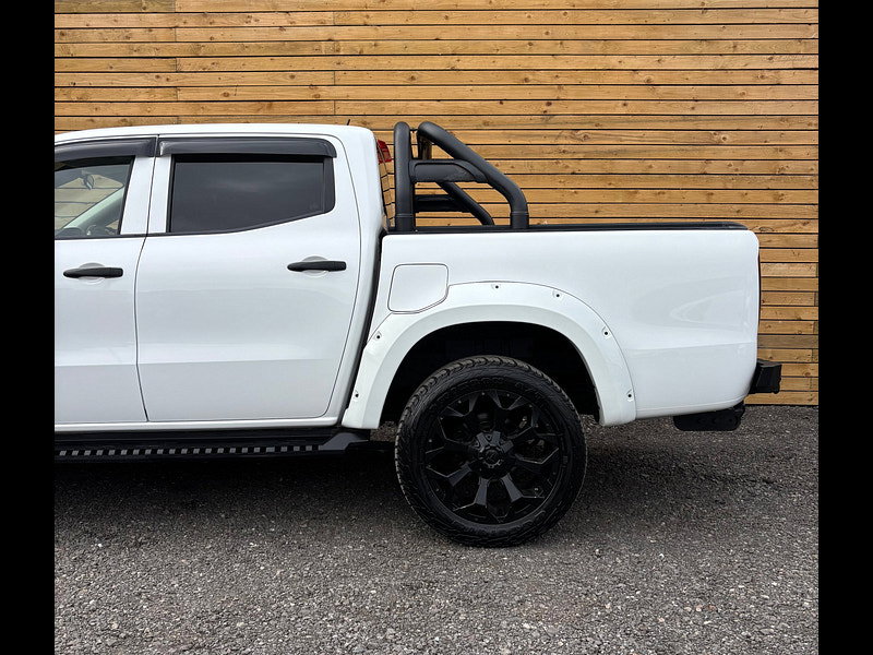 Mercedes-Benz X Class 2.3 CDI Pure Pickup Double Cab 4dr Diesel 4MATIC Euro 6 (190 ps)
