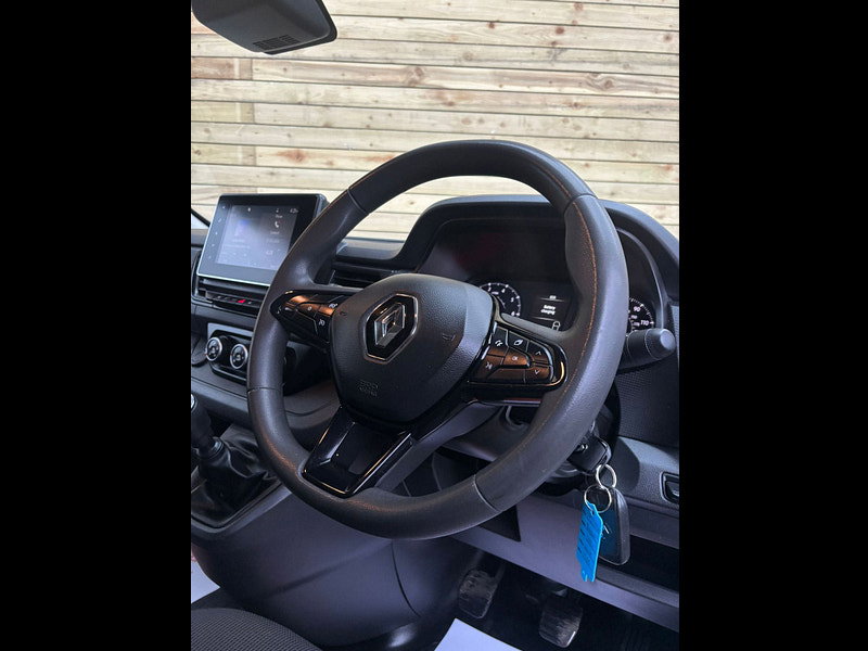 Renault Trafic 2.0 dCi Blue LL30 Business+ Panel Van 5dr Diesel Manual L2 H1 Euro 6 (s/s) (130 ps)