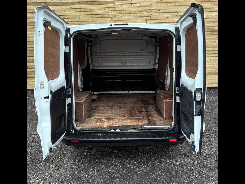 Renault Trafic 2.0 dCi ENERGY 28 Business Panel Van 5dr Diesel Manual SWB Standard Roof Euro 6 (s/s) (120 ps)