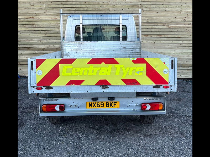 Renault Master 2.3 dCi 35 Business Chassis Cab 2dr Diesel Manual FWD MWB Euro 6 (130 ps)