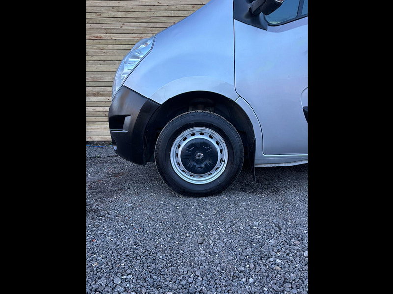 Renault Master 2.3 dCi 35 Business Chassis Cab 2dr Diesel Manual FWD MWB Euro 6 (130 ps)