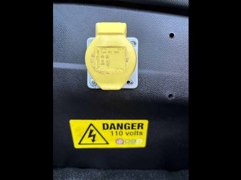 Renault Master 2.3 dCi 35 Business Chassis Cab 2dr Diesel Manual FWD MWB Euro 6 (130 ps)