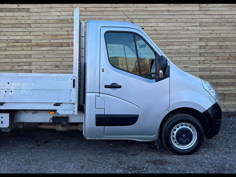 Renault Master 2.3 dCi 35 Business Chassis Cab 2dr Diesel Manual FWD MWB Euro 6 (130 ps)
