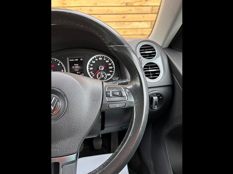Volkswagen Tiguan 2.0 TDI BlueMotion Tech Match Edition SUV 5dr Diesel Manual 4WD Euro 6 (s/s) (150 ps)