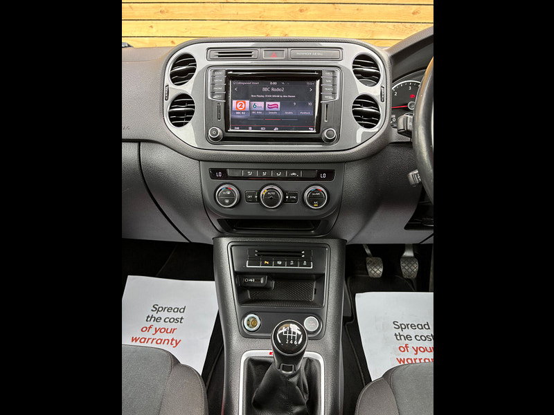 Volkswagen Tiguan 2.0 TDI BlueMotion Tech Match Edition SUV 5dr Diesel Manual 4WD Euro 6 (s/s) (150 ps)