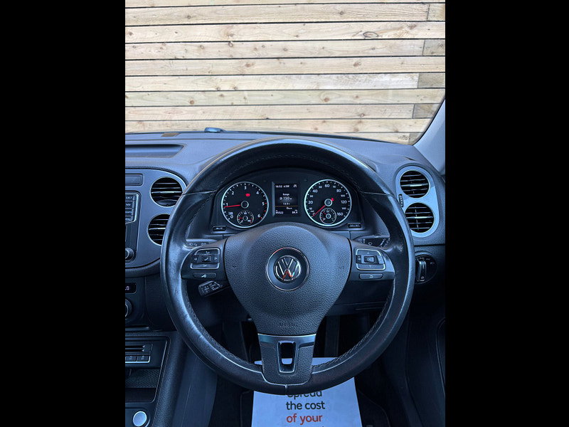 Volkswagen Tiguan 2.0 TDI BlueMotion Tech Match Edition SUV 5dr Diesel Manual 4WD Euro 6 (s/s) (150 ps)