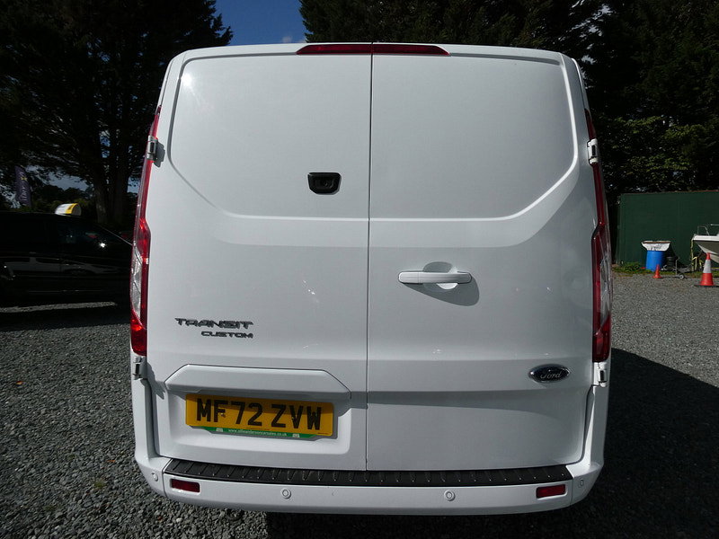 Ford Transit Custom 2.0 300 EcoBlue Limited Crew Van Double Cab 5dr Diesel Manual L2 H1 Euro 6 (s/s) (130 ps) 5dr Manual 2026