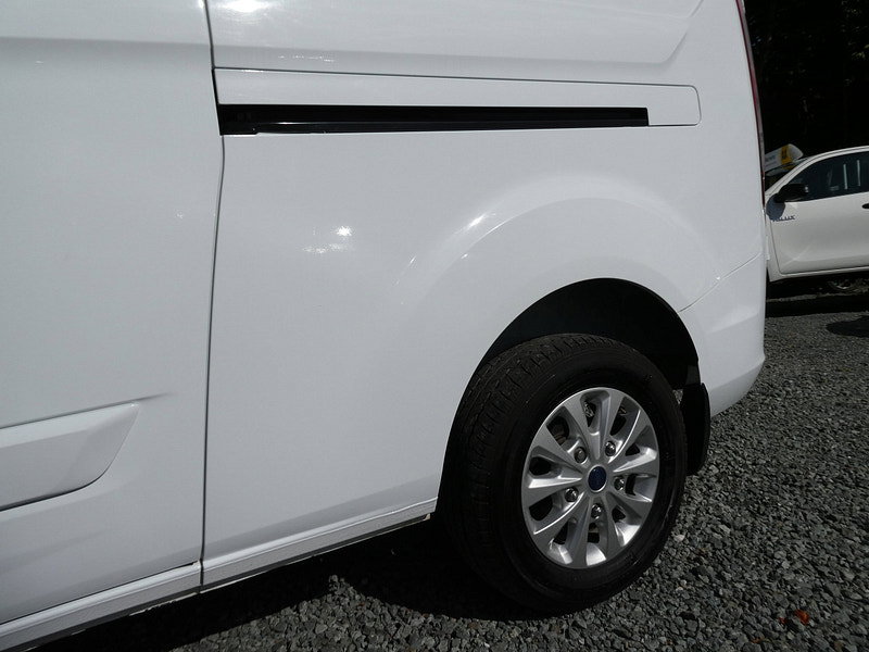 Ford Transit Custom 2.0 300 EcoBlue Limited Crew Van Double Cab 5dr Diesel Manual L2 H1 Euro 6 (s/s) (130 ps) 5dr Manual 2026