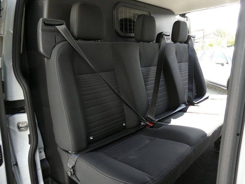 Ford Transit Custom 2.0 300 EcoBlue Limited Crew Van Double Cab 5dr Diesel Manual L2 H1 Euro 6 (s/s) (130 ps) 5dr Manual 2026