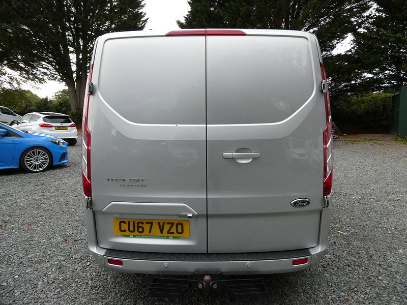 Ford Transit Custom 2.0 TDCi 290 Limited Combi Van 6dr Diesel Automatic L1 H1 (165 g/km, 168 bhp) 6dr Automatic 2026