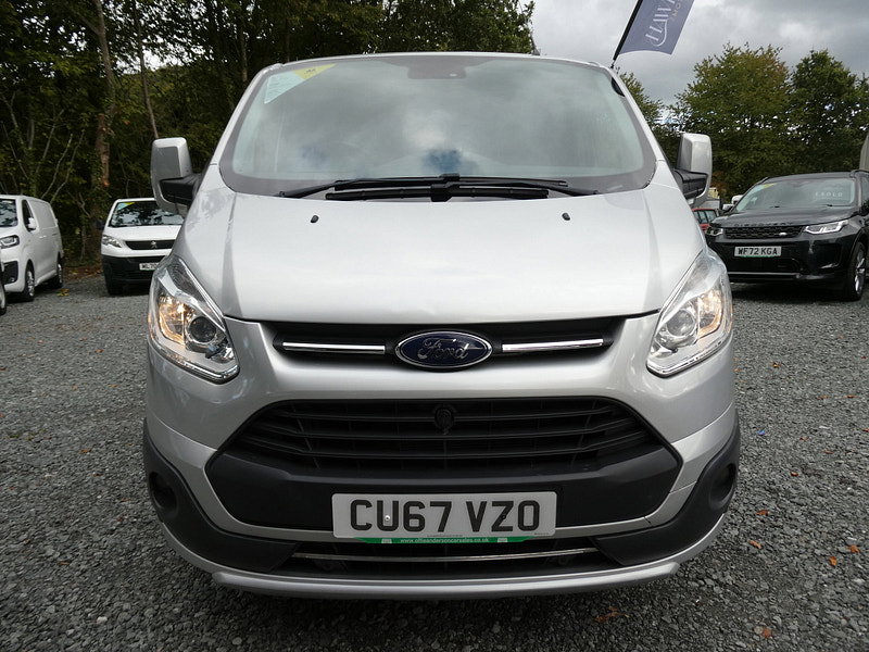 Ford Transit Custom 2.0 TDCi 290 Limited Combi Van 6dr Diesel Automatic L1 H1 (165 g/km, 168 bhp) 6dr Automatic 2026