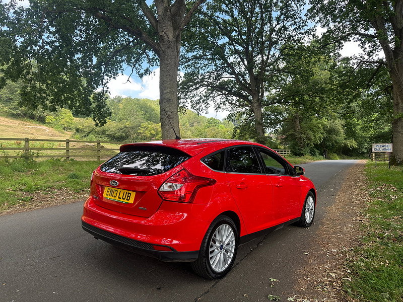 Ford Focus 1.0T EcoBoost Zetec Hatchback 5dr Petrol Manual Euro 5 (s/s) (125 ps) 5dr Manual 2026