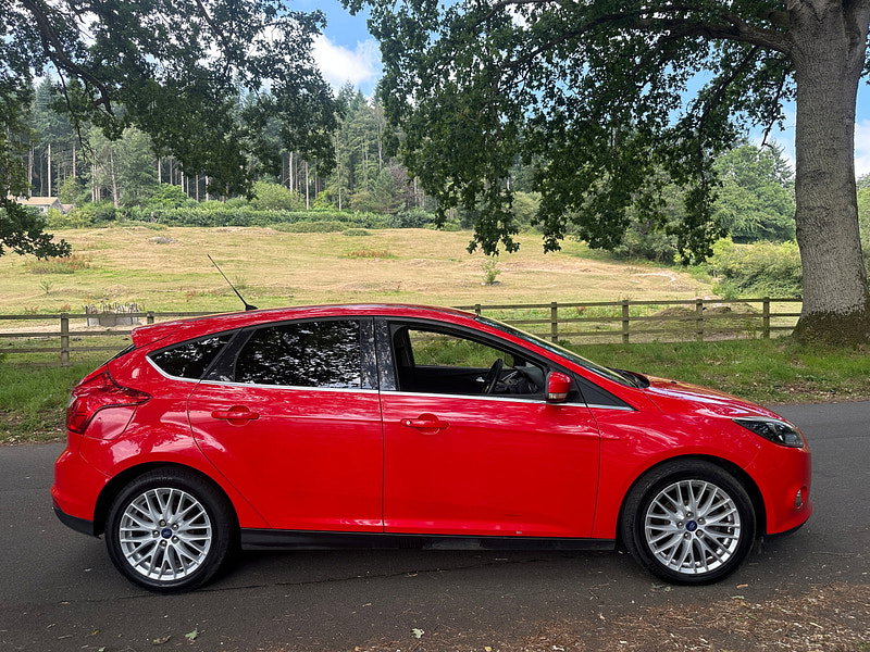 Ford Focus 1.0T EcoBoost Zetec Hatchback 5dr Petrol Manual Euro 5 (s/s) (125 ps) 5dr Manual 2026