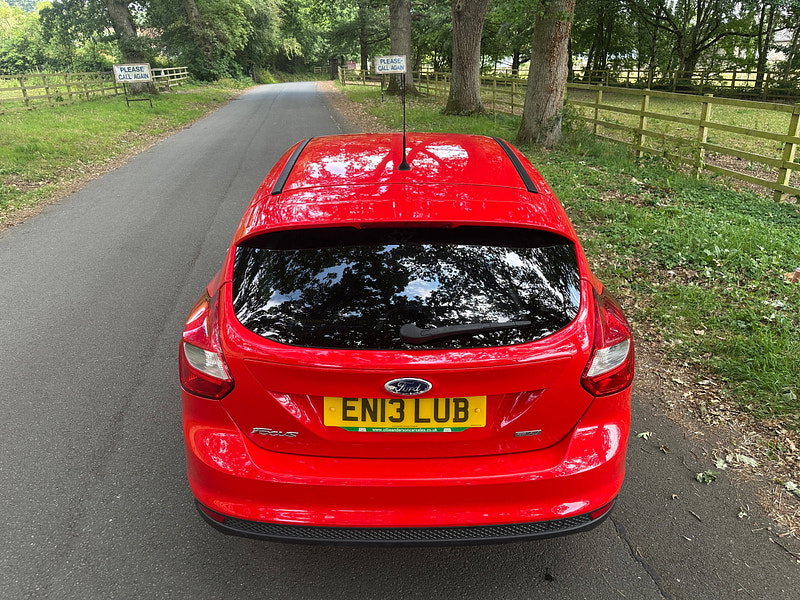 Ford Focus 1.0T EcoBoost Zetec Hatchback 5dr Petrol Manual Euro 5 (s/s) (125 ps) 5dr Manual 2026