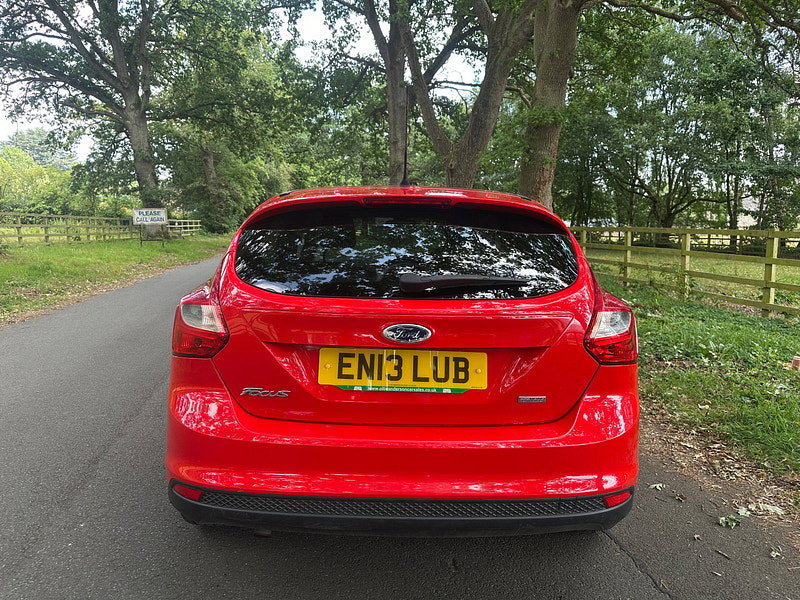 Ford Focus 1.0T EcoBoost Zetec Hatchback 5dr Petrol Manual Euro 5 (s/s) (125 ps) 5dr Manual 2026