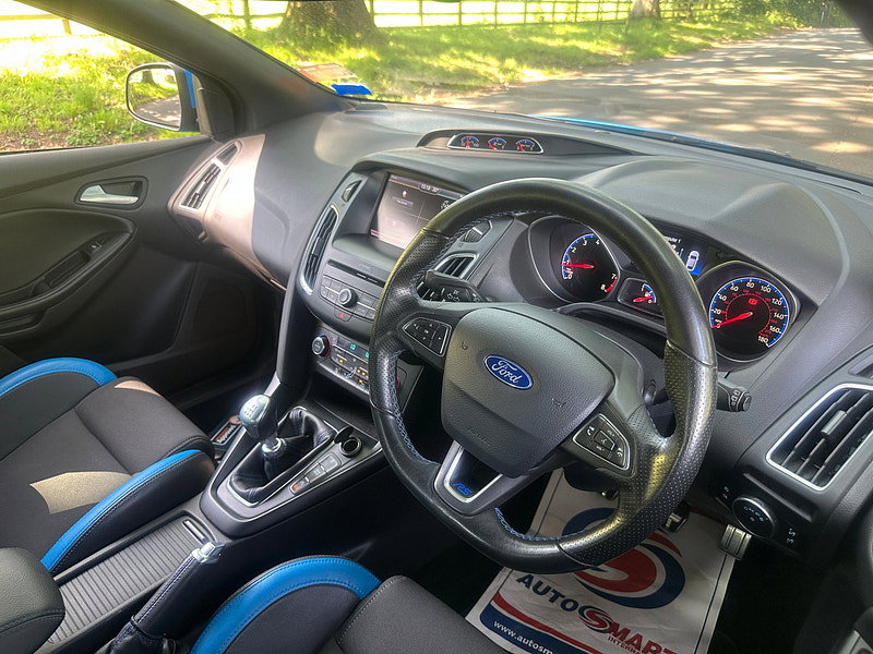 Ford Focus 2.3T EcoBoost RS Hatchback 5dr Petrol Manual AWD Euro 6 (s/s) (350 ps) 5dr Manual 2026