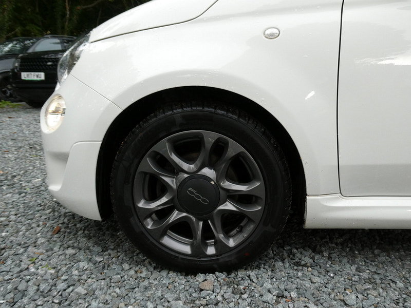 Fiat 500 1.0 MHEV Hey Google Hatchback 3dr Petrol Manual Euro 6 (s/s) (70 bhp) 3dr Manual 2026