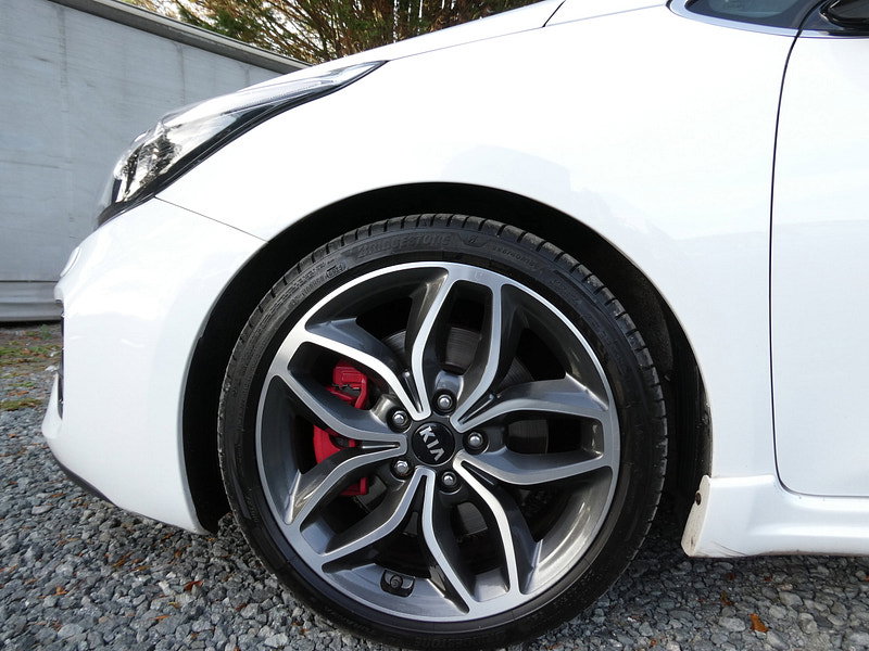 Kia Ceed 1.6 T-GDi GT Hatchback 5dr Petrol Manual Euro 6 (201 bhp) 5dr Manual 2026
