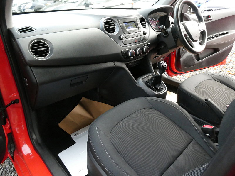 Hyundai I10 1.0 SE Hatchback 5dr Petrol Manual Euro 6 (67 ps) 5dr Manual 2026